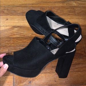Nine West black platform mule heel